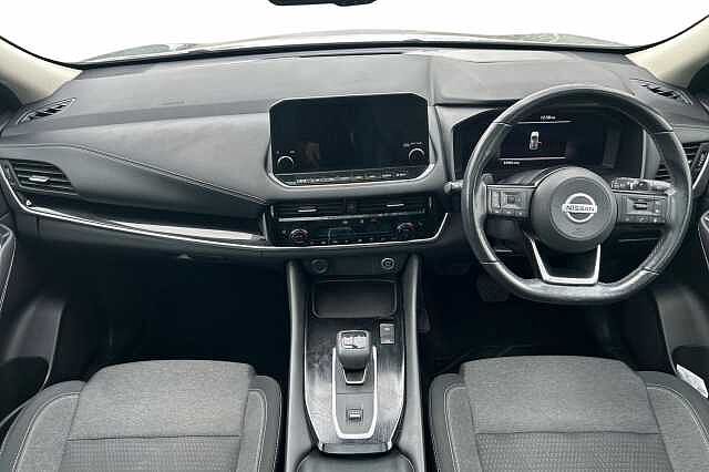 Nissan Qashqai 1.3 DiG-T MH 158 N-Connecta [Glass Rf] 5dr Xtronic