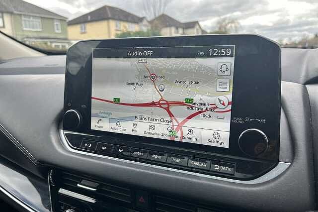 Nissan Qashqai 1.3 DiG-T MH 158 N-Connecta [Glass Rf] 5dr Xtronic