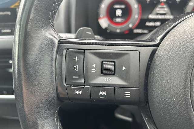 Nissan Qashqai 1.3 DiG-T MH 158 N-Connecta [Glass Rf] 5dr Xtronic