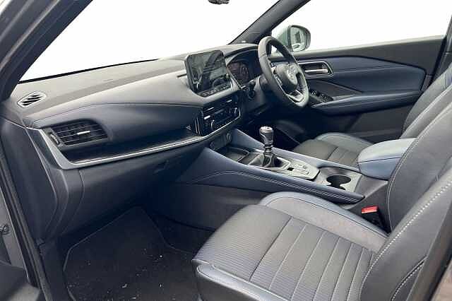 Nissan Qashqai 1.3 DiG-T MH Tekna [Bose] 5dr