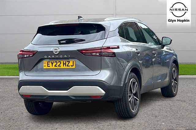 Nissan Qashqai 1.3 DiG-T MH Tekna [Bose] 5dr