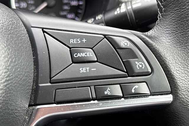 Nissan Juke 1.6 Hybrid Premiere Edition 5dr Auto