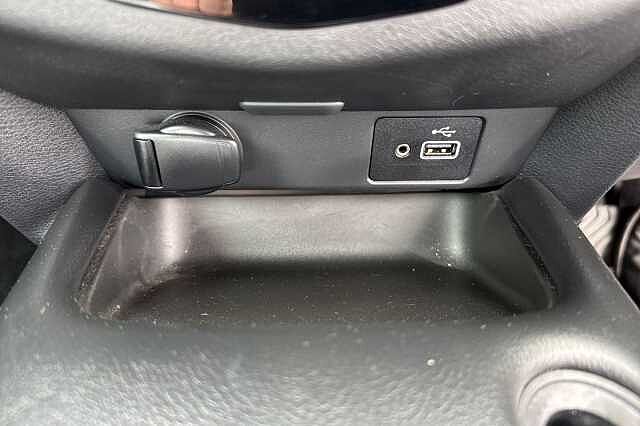 Nissan Juke 1.6 Hybrid Premiere Edition 5dr Auto