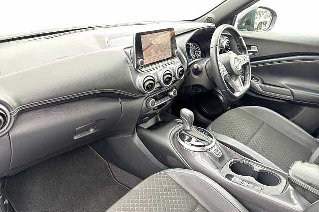 Nissan Juke 1.6 Hybrid N-Connecta 5dr Auto