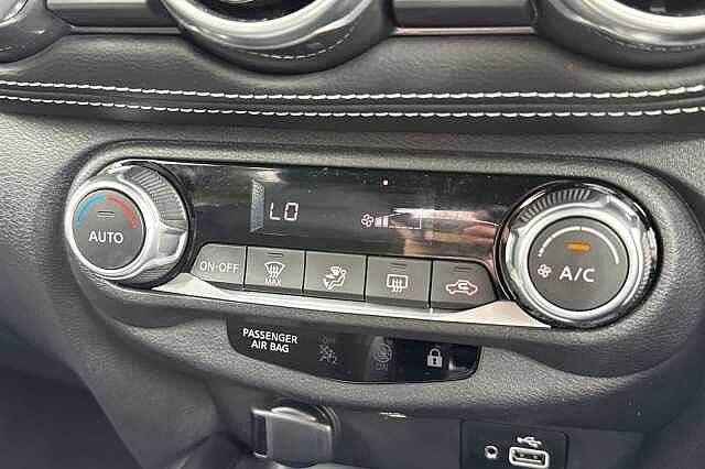 Nissan Juke 1.6 Hybrid N-Connecta 5dr Auto