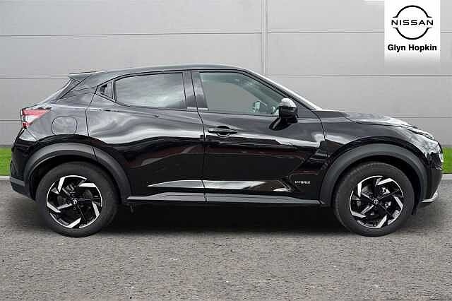Nissan Juke 1.6 Hybrid N-Connecta 5dr Auto