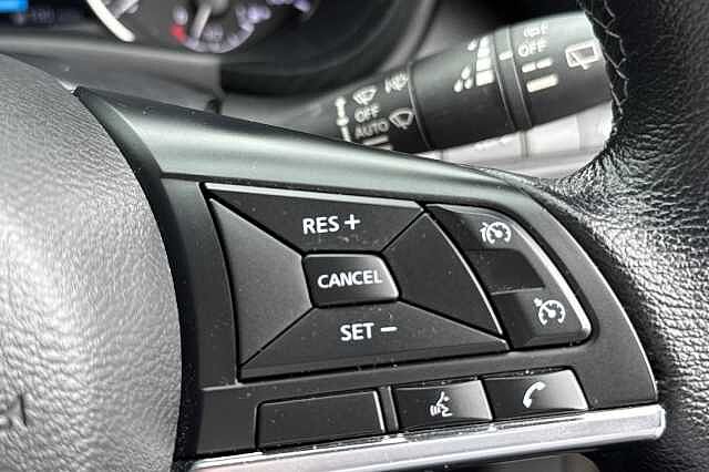 Nissan Juke 1.6 Hybrid N-Connecta 5dr Auto