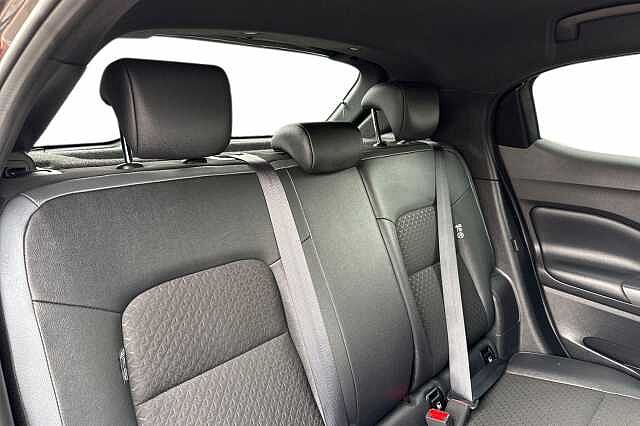 Nissan Juke 1.6 Hybrid N-Connecta 5dr Auto