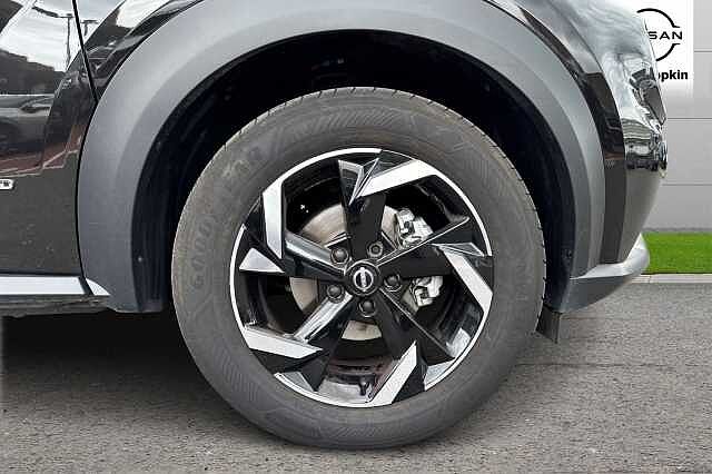 Nissan Juke 1.6 Hybrid N-Connecta 5dr Auto