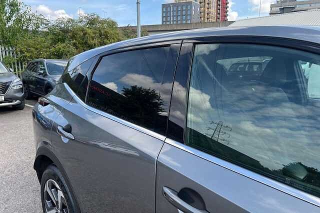 Nissan Qashqai 1.3 DiG-T MH N-Connecta 5dr