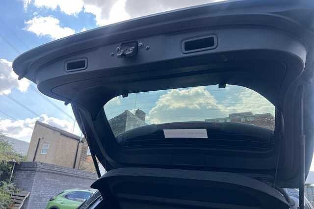 Nissan Qashqai 1.3 DiG-T MH N-Connecta 5dr