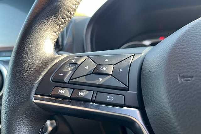 Nissan Juke 1.6 Hybrid Tekna 5dr Auto