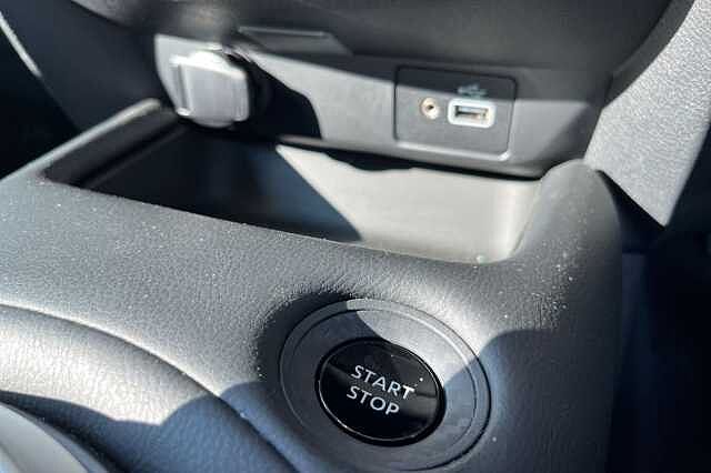 Nissan Juke 1.6 Hybrid Tekna 5dr Auto