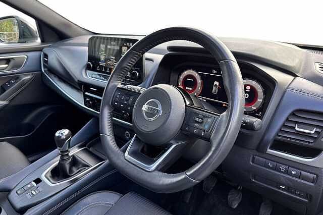 Nissan Qashqai 1.3 DiG-T MH Tekna 5dr