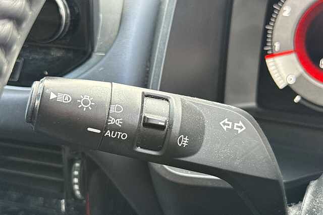 Nissan Qashqai 1.3 DiG-T MH Tekna 5dr