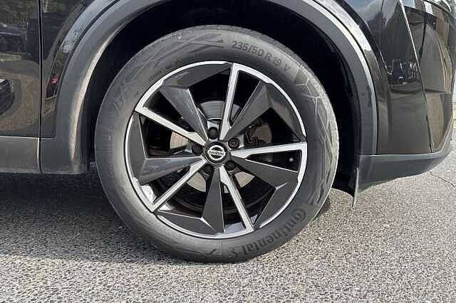 Nissan Qashqai 1.3 DiG-T MH Tekna 5dr