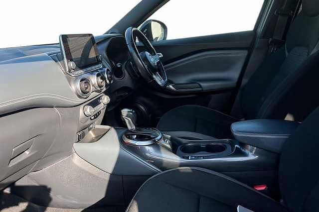 Nissan Juke 1.0 DiG-T N-Connecta 5dr DCT