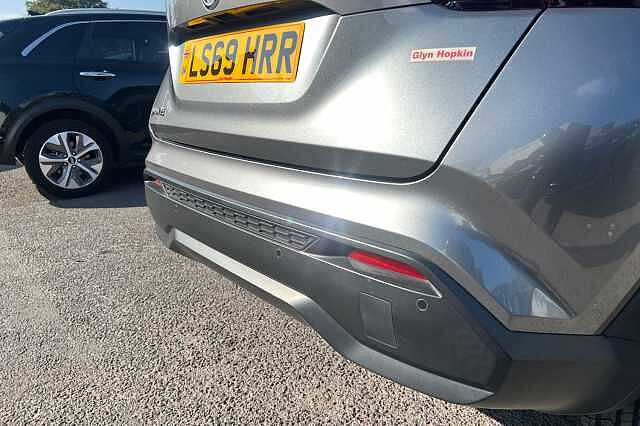 Nissan Juke 1.0 DiG-T N-Connecta 5dr DCT