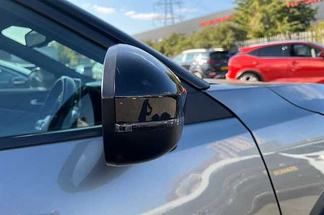 Nissan Juke 1.0 DiG-T N-Connecta 5dr DCT