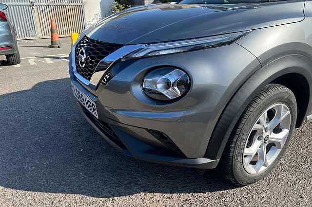 Nissan Juke 1.0 DiG-T N-Connecta 5dr DCT