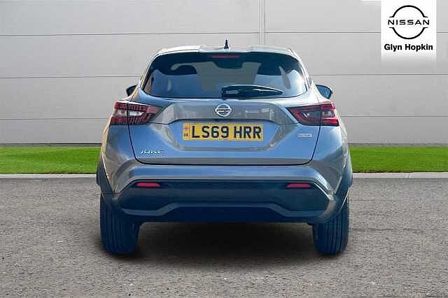 Nissan Juke 1.0 DiG-T N-Connecta 5dr DCT