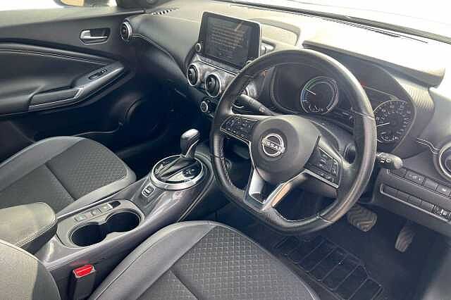 Nissan Juke 1.6 Hybrid N-Connecta 5dr Auto