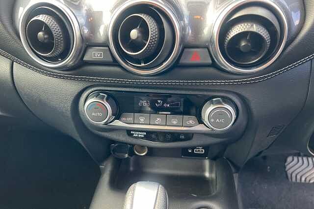 Nissan Juke 1.6 Hybrid N-Connecta 5dr Auto