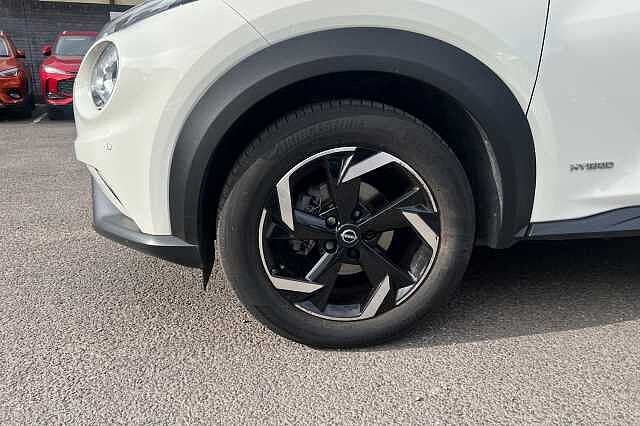 Nissan Juke 1.6 Hybrid N-Connecta 5dr Auto